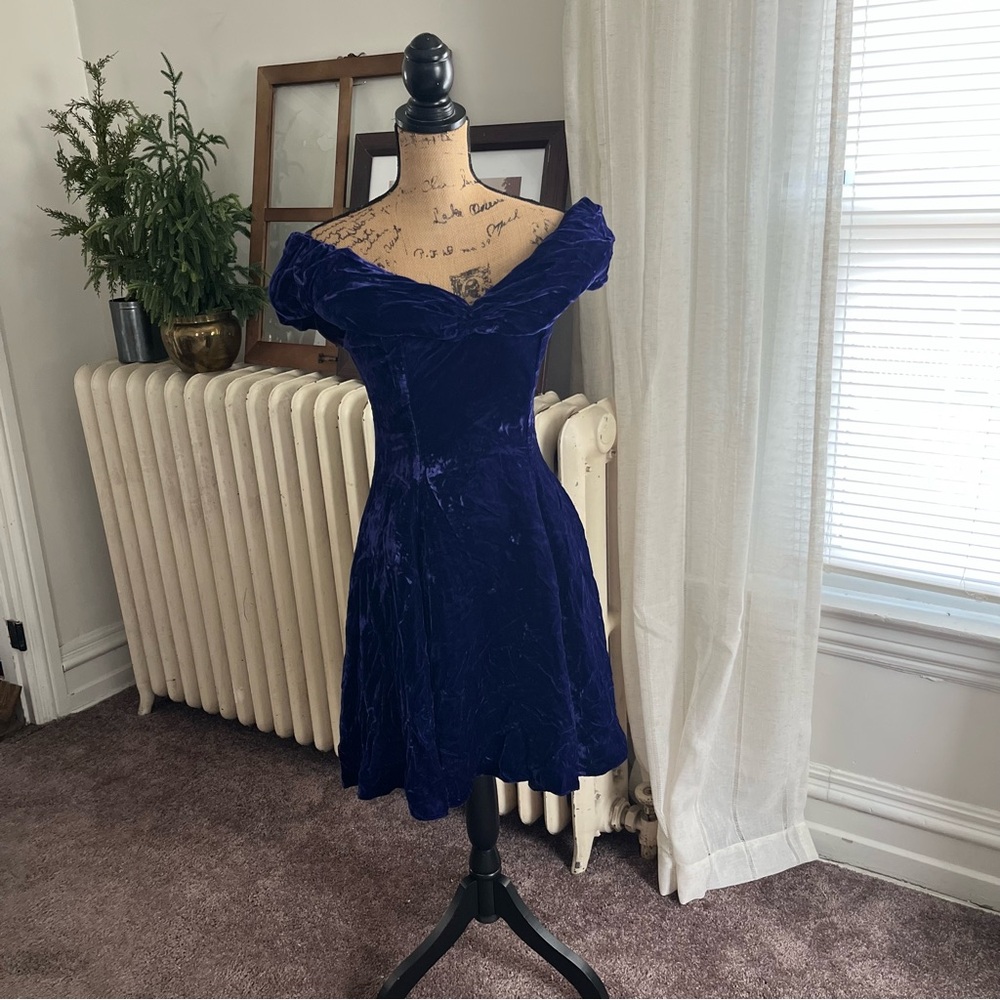 Vintage Elegant Velvet Off-Shoulder Dress Positively Ellyn